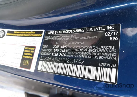 2017 Mercedes-Benz C 300 Sport z USA, uszkodzony, nr VIN 55SWF4JB6HU213742